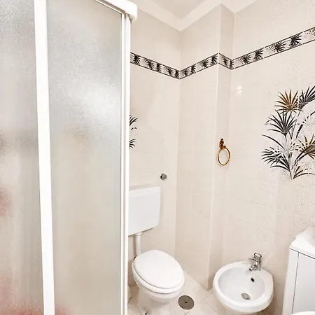 Hostdomus - Phil House Apartamento *