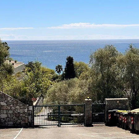 Hostdomus - Phil House * Finale Ligure